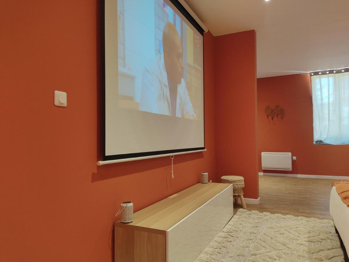 Ng Suitehome - Lille I Roubaix Centre I Coq Francais - Balneo - Netflix - Wifi Exterior photo